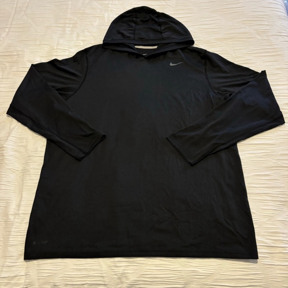 Men’s large black Nike DriFit hoodie.